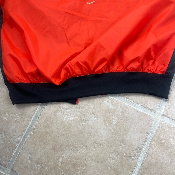 Nike Men’s Windrunner Jacket Size Medium - Picture 8 of 9